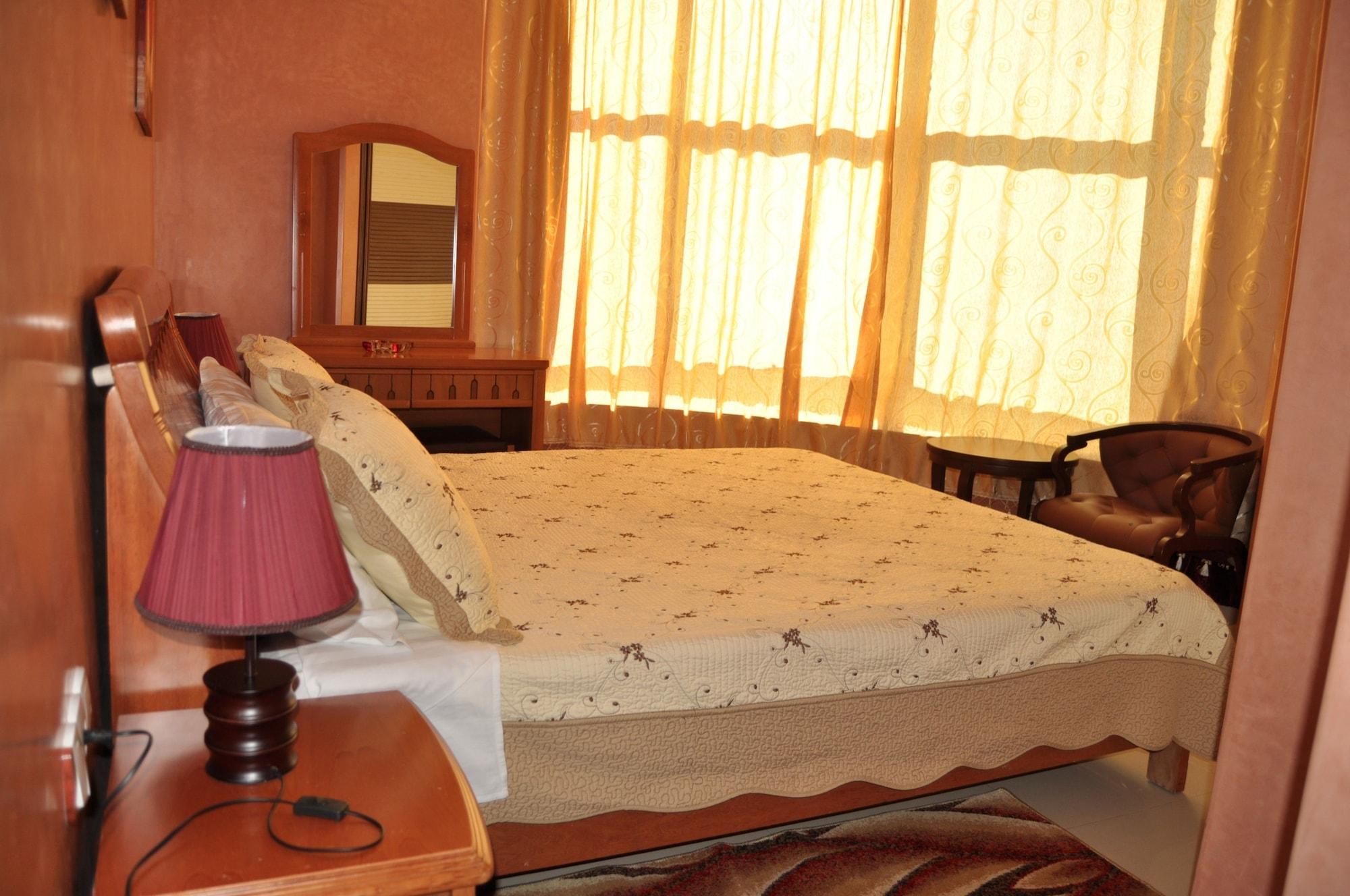 Hotel Atenas Tétouan エクステリア 写真