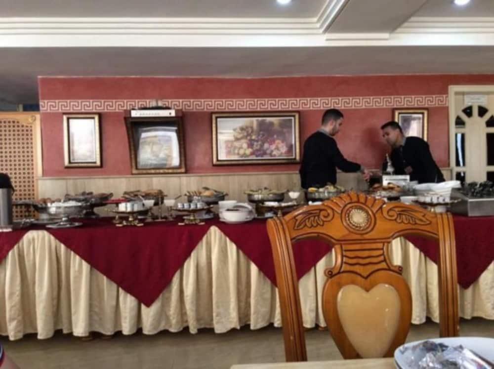 Hotel Atenas Tétouan エクステリア 写真