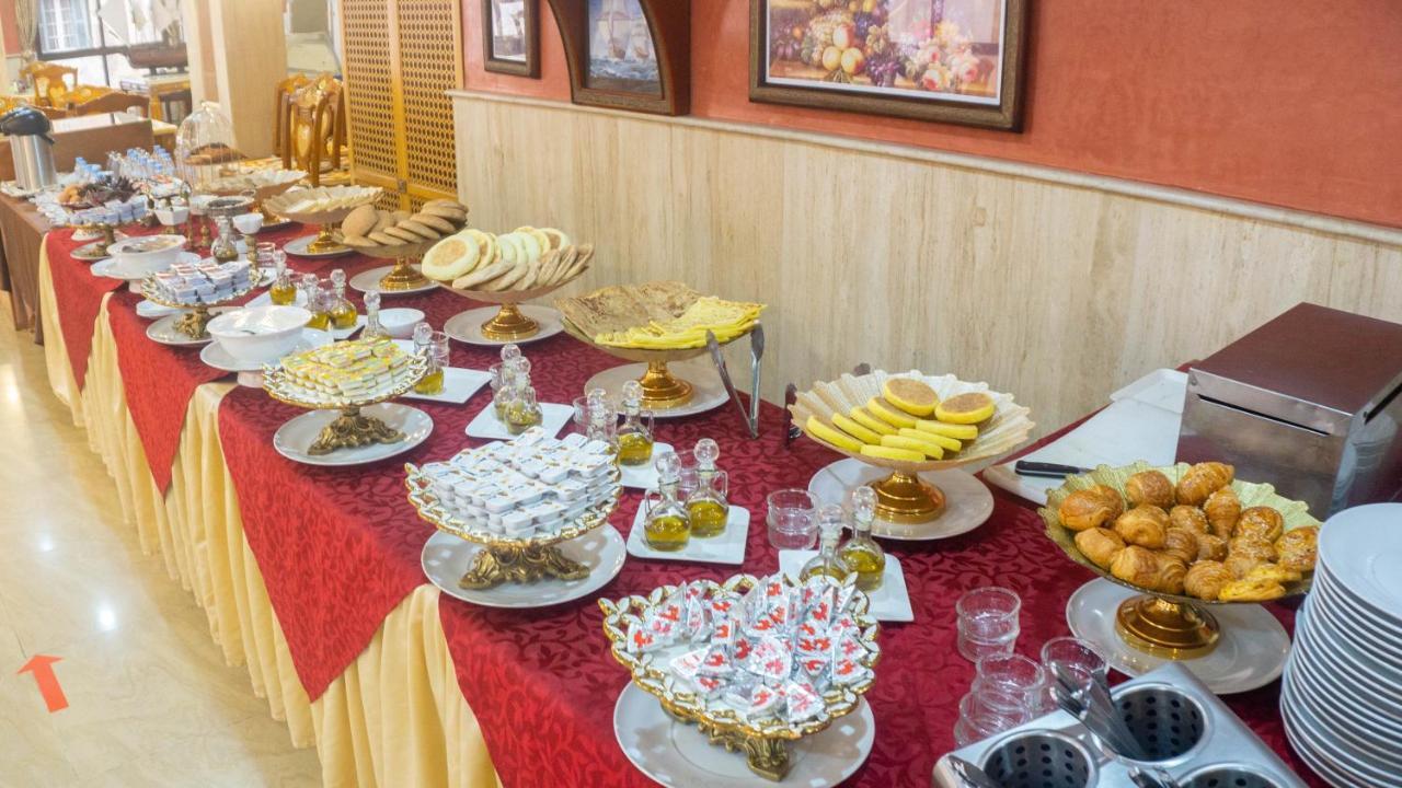 Hotel Atenas Tétouan エクステリア 写真