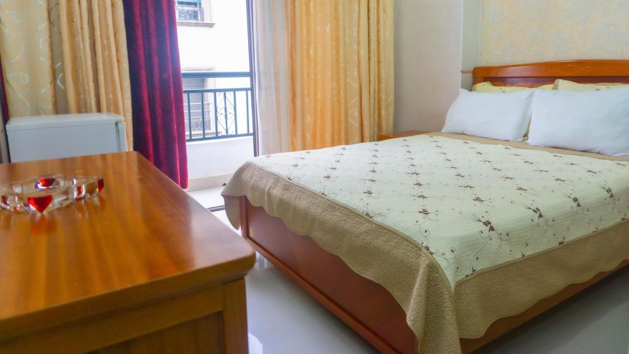 Hotel Atenas Tétouan エクステリア 写真