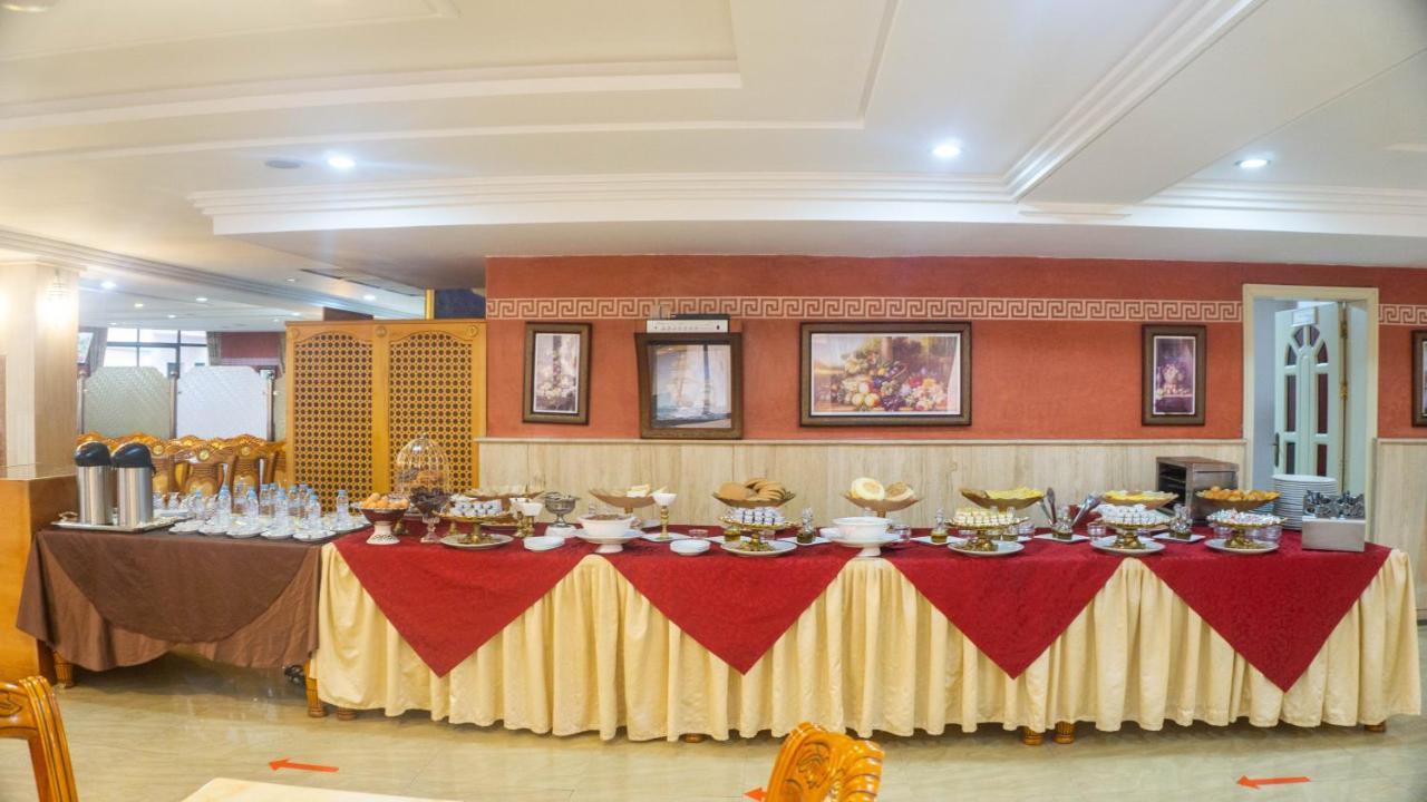 Hotel Atenas Tétouan エクステリア 写真