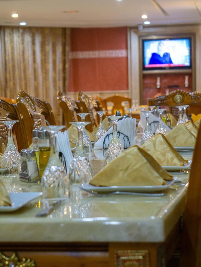 Hotel Atenas Tétouan エクステリア 写真