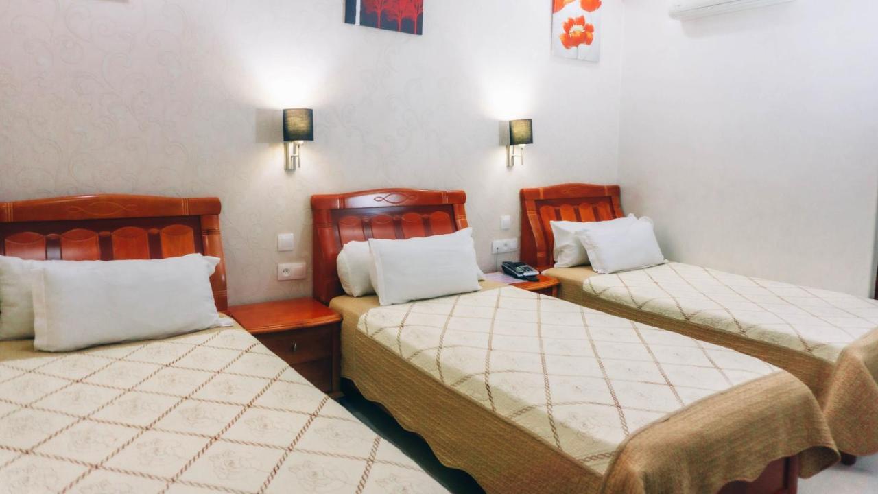 Hotel Atenas Tétouan エクステリア 写真